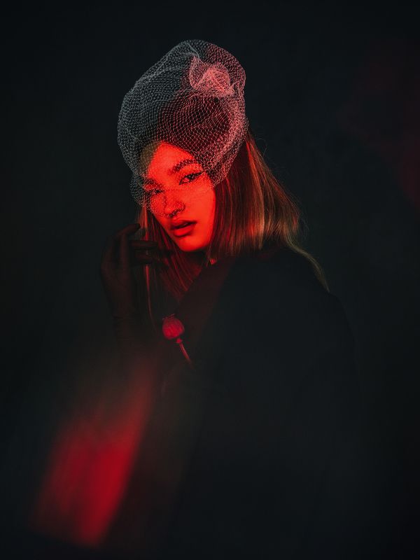 Enigmatic girlphoto preview