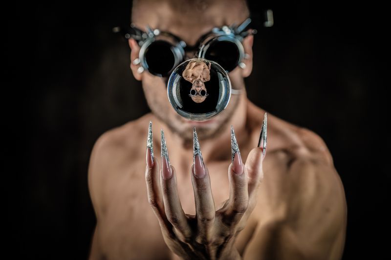 Dark sidephoto preview