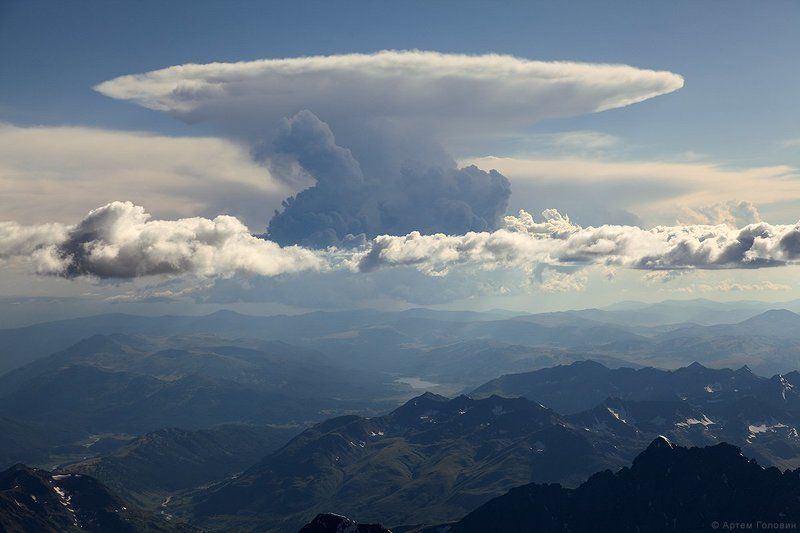 Алтай, Облако Грибовидное облако над озером Язовоеphoto preview