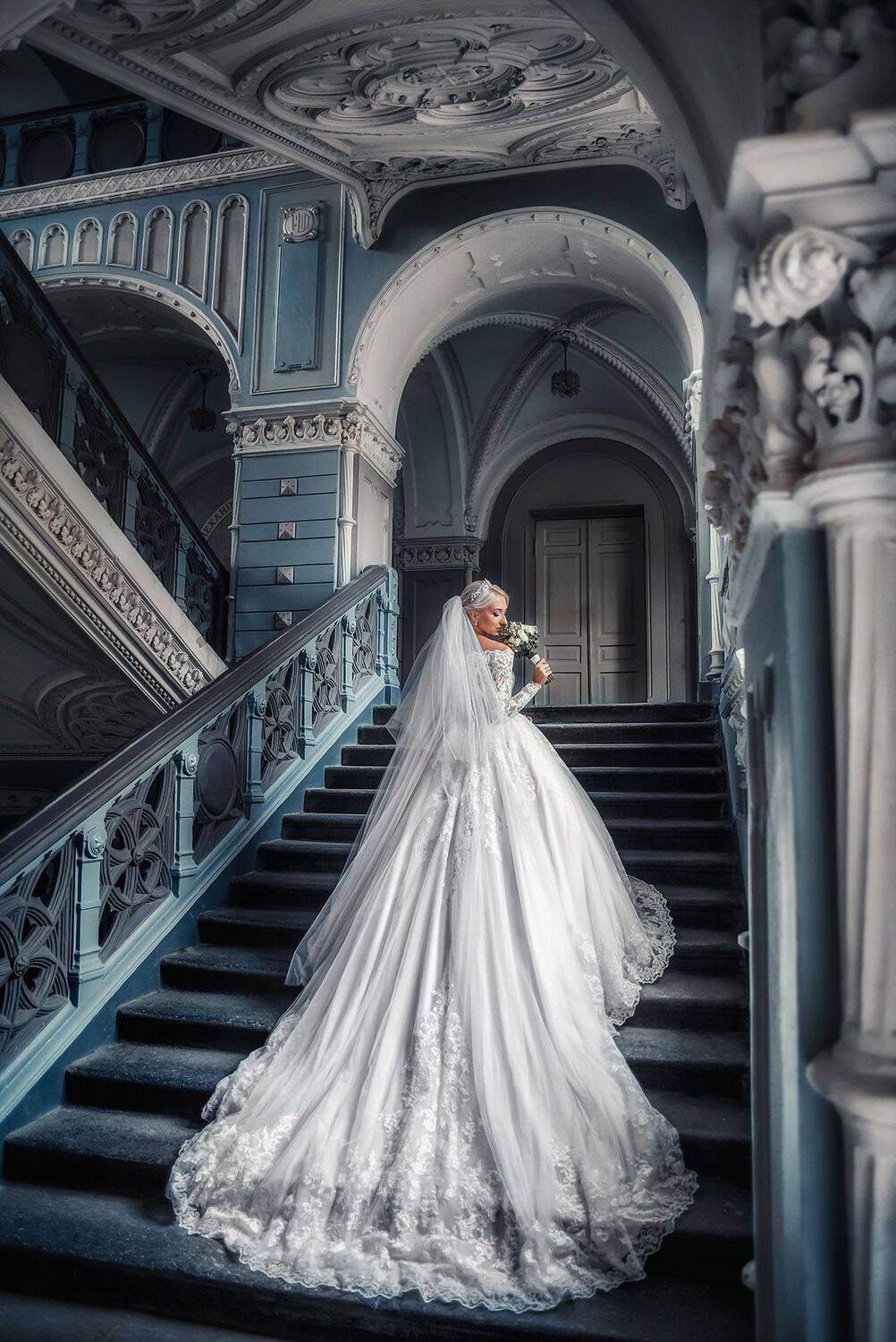 ***. Автор: Andrew Oksamyt , Andrew Oksamyt