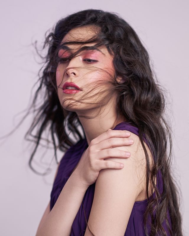 portrait dramatic light model girl photographer beauty art  Mahtabphoto preview