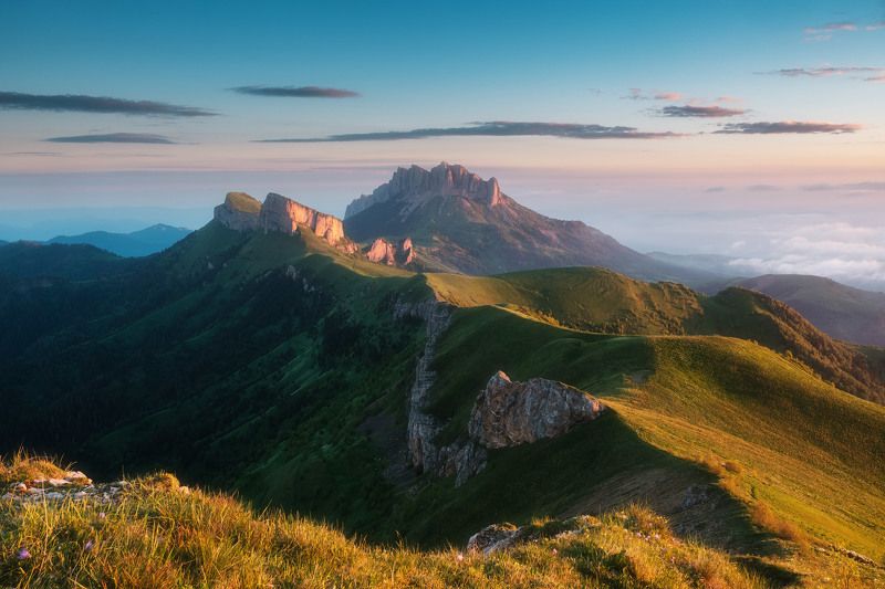 россия, адыгея, кавказ, большой тхач, природный парк, горы, хребет, цветы, рододендрон, лето, рассвет, природа, пейзажссия, адыгея, кавказ, большой тхач, природный парк, горы, хребет, цветы, рододендрон, лето, рассвет, природа, пейзажссия, забайкальский к Изумрудный Кавказphoto preview