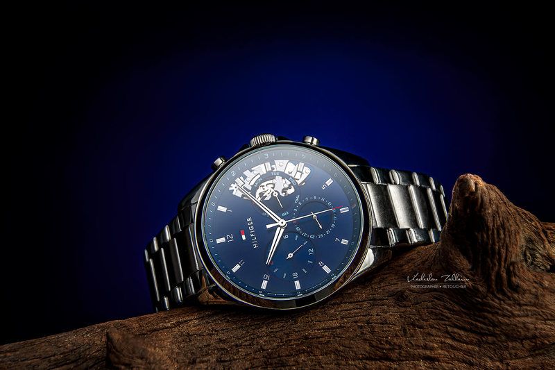 tommy hilfigerphoto preview