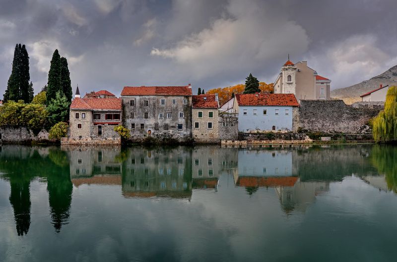босния и герцеговина, босния, требинье, спокойствие, нд, сентябрь, отражение, вода, требишница, городок, bosnia and herzegovina, bosnia, trebinje, балканы, балканы нд Сентябрь в Требиньеphoto preview