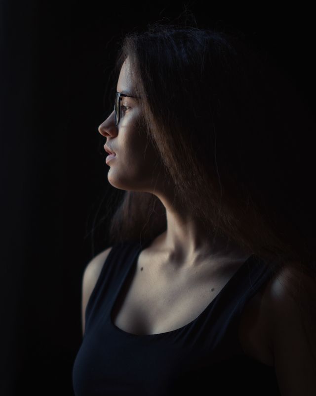 Женский портрет, будуар, ню.photo preview