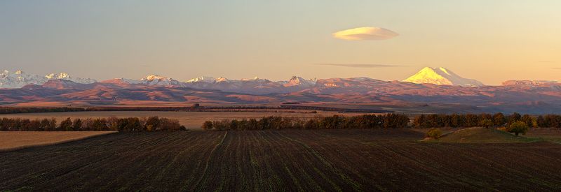 рассвет над Эль... или шапки вверхphoto preview