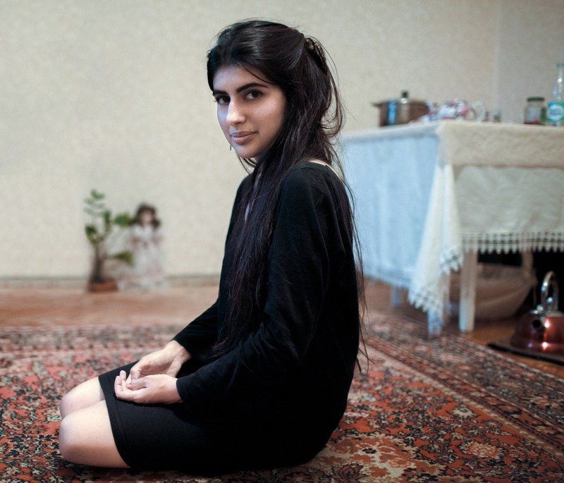 #35mm, #5dm2, #fmphoto, #fmphoto #5dm2 #35mm #woman #por, #girls, #people, #portrait, #woman ***photo preview