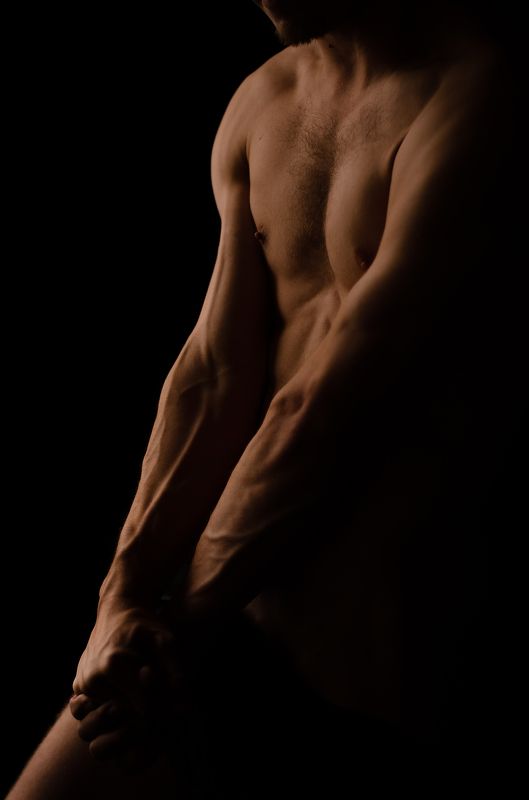 nu nude nudeart nudephotography manportrait lowkey lowkeylighting lowkeyphotography Veins фото превью