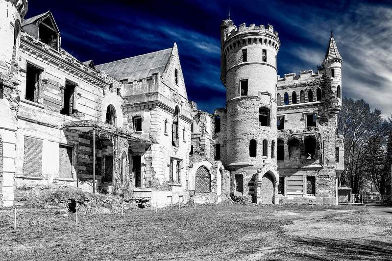 Khrapovitskiy castle. Muromtsevo.  Khrapovitskiy castle. Muromtsevo. photo preview