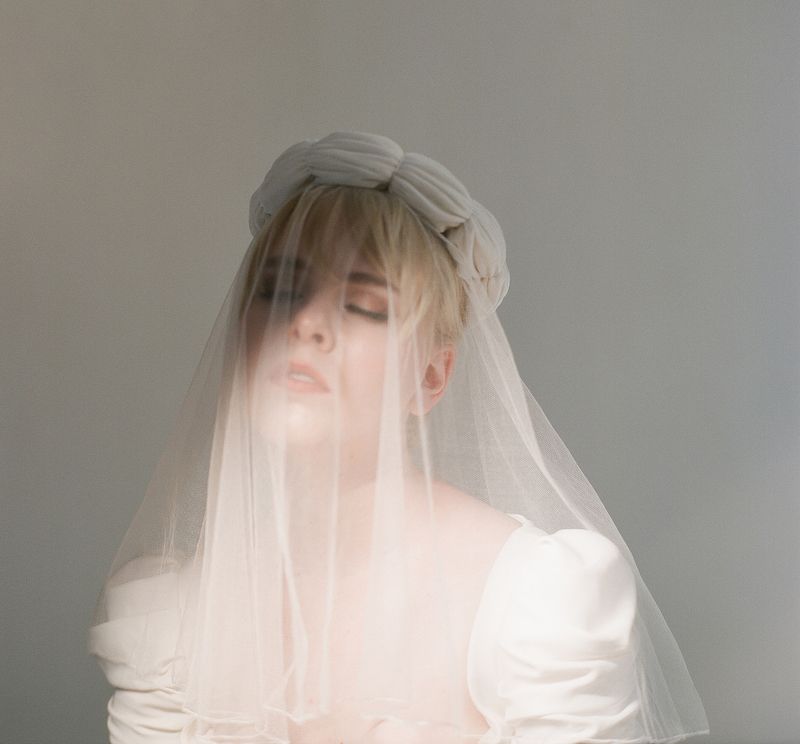 portrait, analogue, film, richardphotolab, fashion, minimal, hasselblad, fuji400h Dariaphoto preview