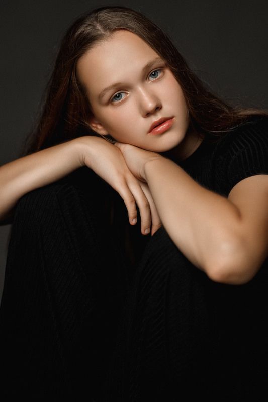девушка, модель, портрет, фотосессия, студия, макияж, гламур, girl, model, modeling, young, portrait, make-up, творческий портрет, женский портрет, woman, young woman, glamour, постановка, постановочная фотография, fashion Алинаphoto preview