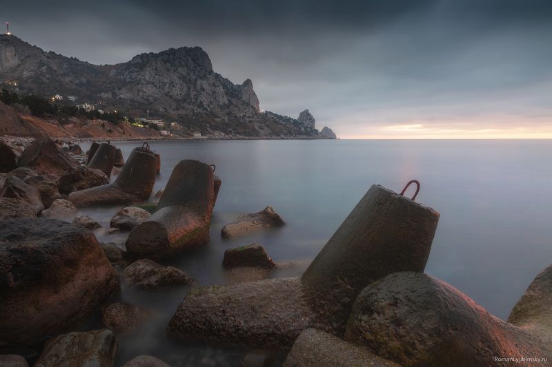 крым, море, пейзаж, фототуры Пасмурный рассветphoto preview