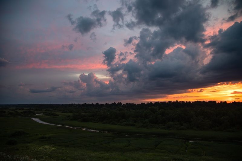 закат, река, облака После грозыphoto preview