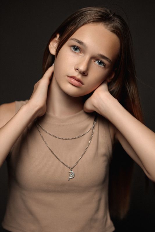 девушка, модель, портрет, фотосессия, студия, макияж, гламур, girl, model, modeling, young, portrait, make-up, творческий портрет, женский портрет, woman, young woman, glamour, постановка, постановочная фотография, fashion Софияphoto preview