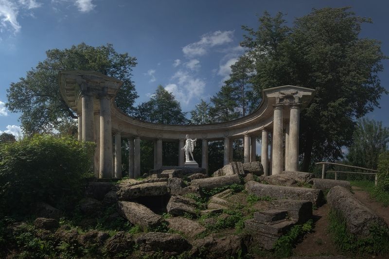 Колоннада Аполлонаphoto preview