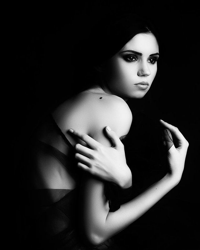 Black Angelphoto preview