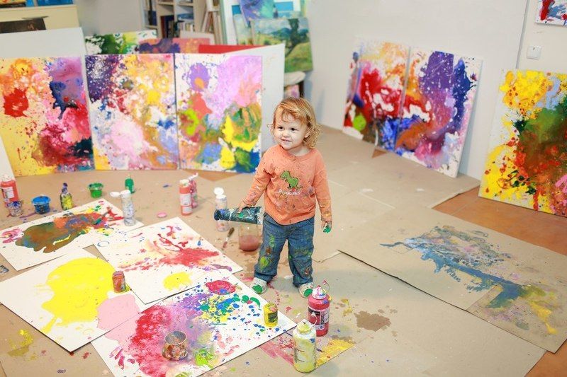 Наверное самая маленькая художница на планете Alicia Sweet.photo preview