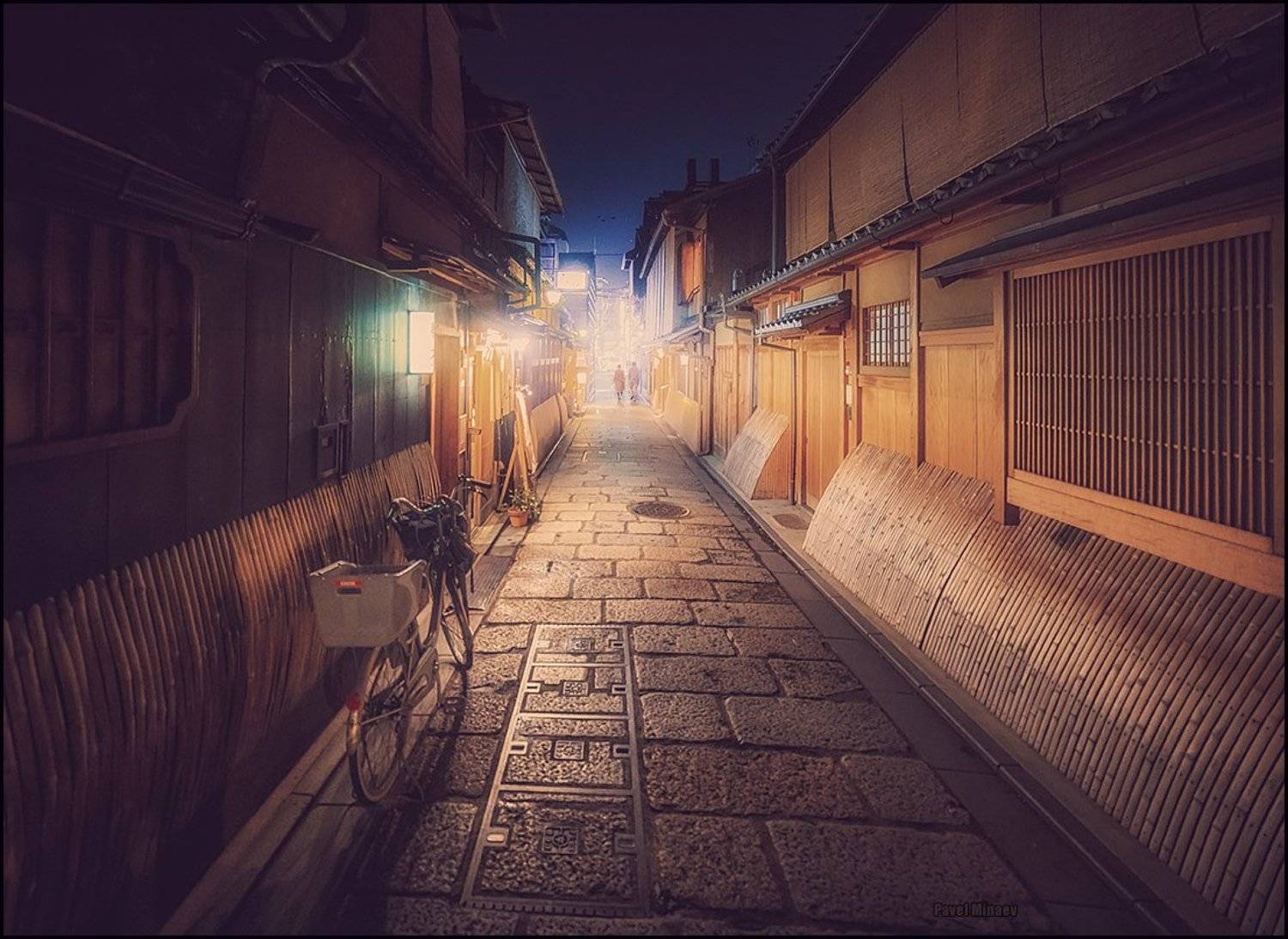 На узкой улочке Гиона. Автор: Минаев Павел , Минаев Павел