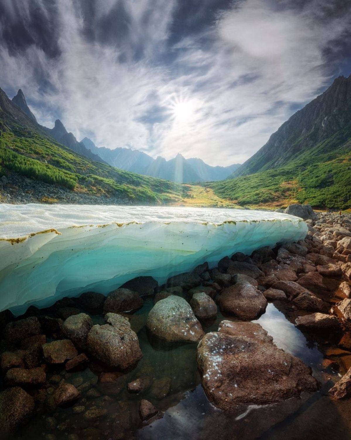 Колымская наледь. Автор: Дмитрий Медянцев осень, колыма, озеро джека лондона, Дмитрий Медянцев