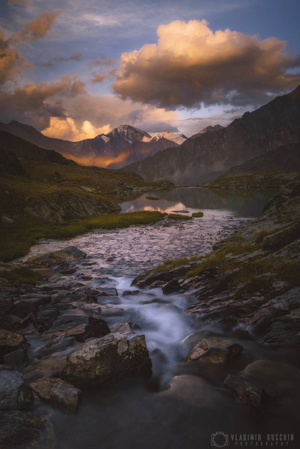Вечер в долине. Автор: Владимир Гущин алтай, горный алтай , аккем, пейзаж, горы, долина семи озер, Владимир Гущин