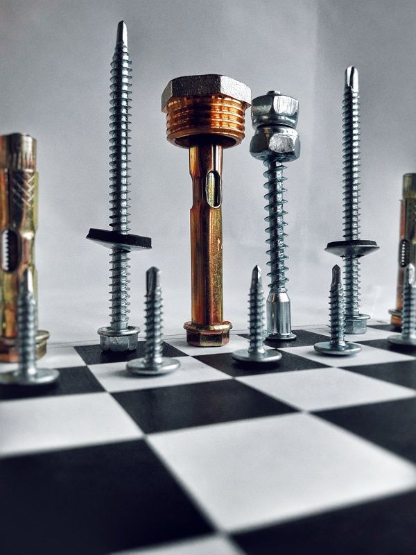 шахматы, болт, гайка, шуруп, черно-белое Шахматыphoto preview
