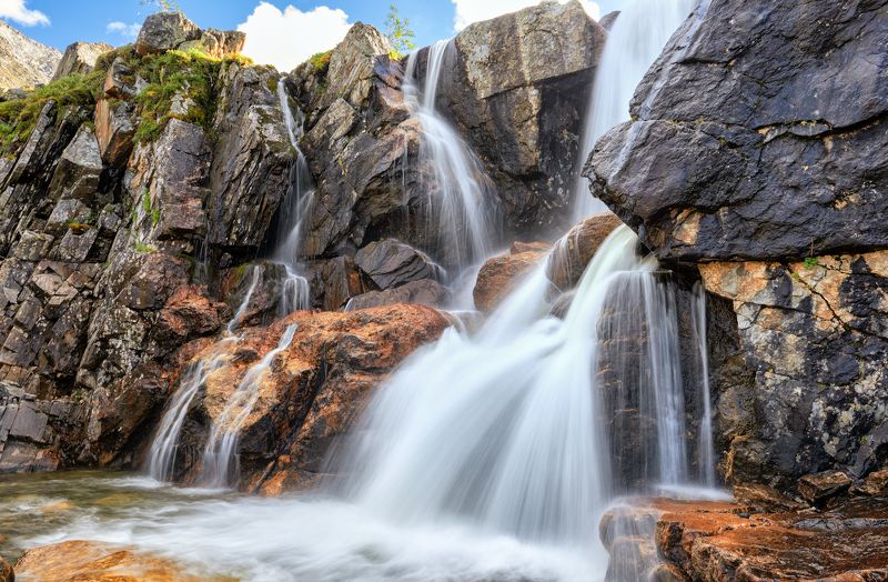 Водопад в верховьях Ара-Ошей. Тункинские Альпыphoto preview
