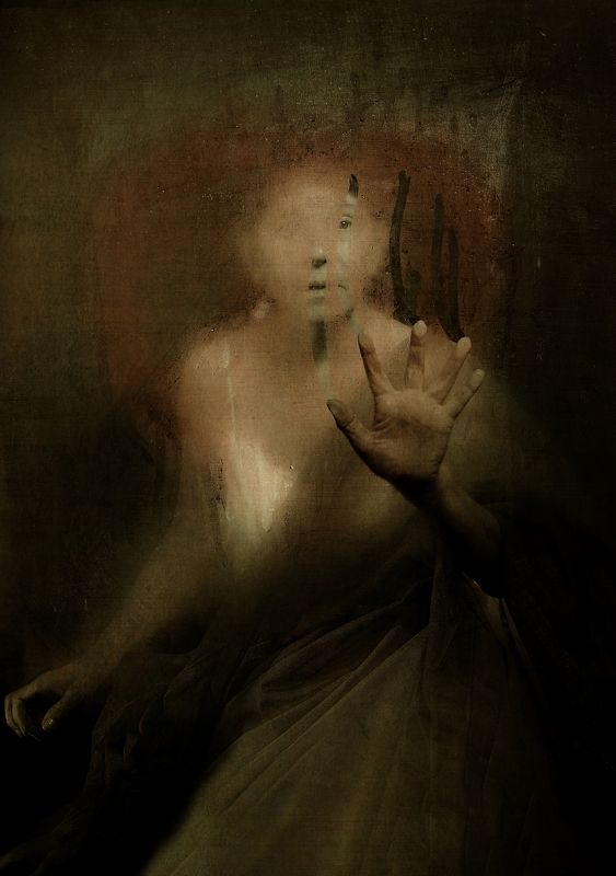 #женскийпортрет Нежность или отчаяниеphoto preview