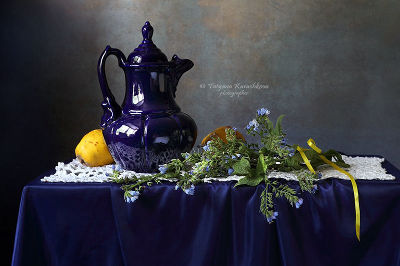 натюрморт, цветы, кувшин Натюрморт с синим кувшиномphoto preview