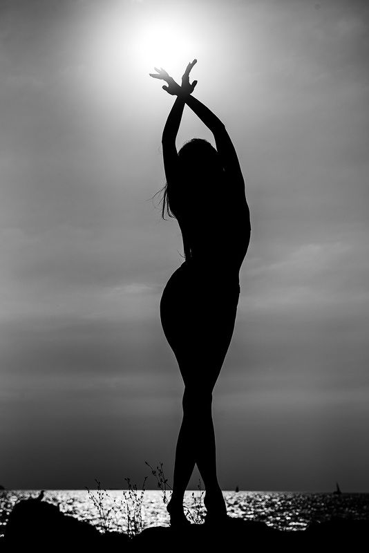 Model , Fashion , Silhouette , black&white  Angelphoto preview