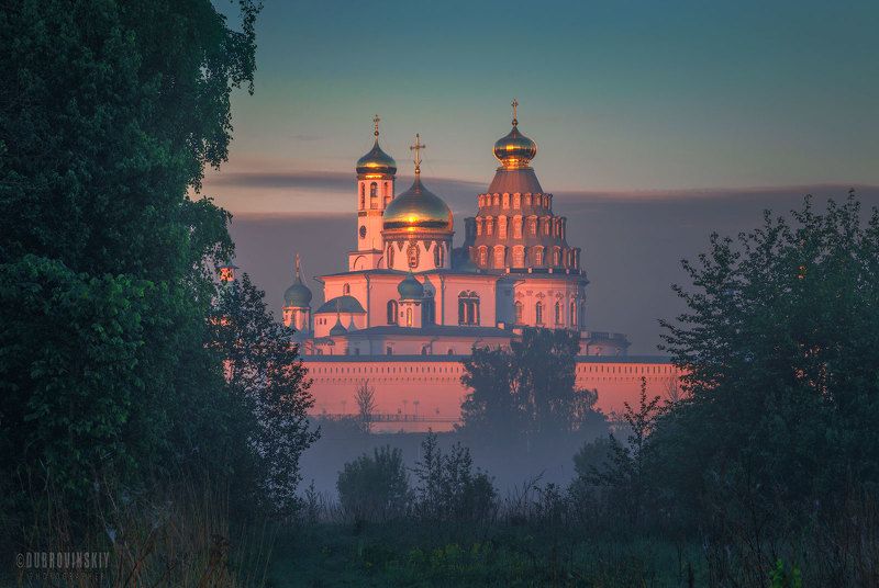 истра, храм, лето, туман, новоиерусалимский монастырь Истраphoto preview