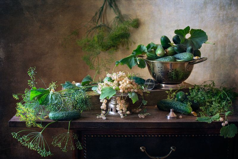 миламиронова, фотонатюрморт, натюрмортсовощами, овощи, огурцы, укроп, ягоды, смородина Натюрморт сезонный... фото превью