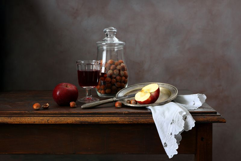 яблоко нож фундук ***photo preview