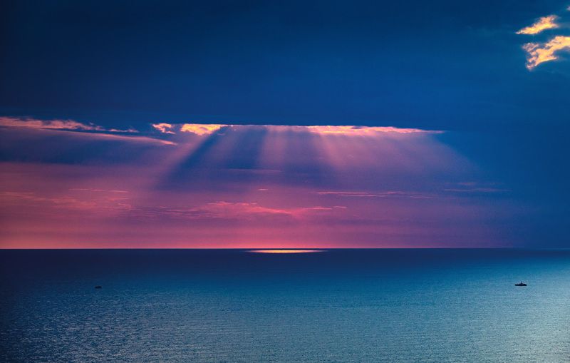 Рваное небо фото превью