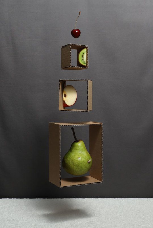 невесомость,левитация,арт,фрукты,груша Фруктовая невесомостьphoto preview