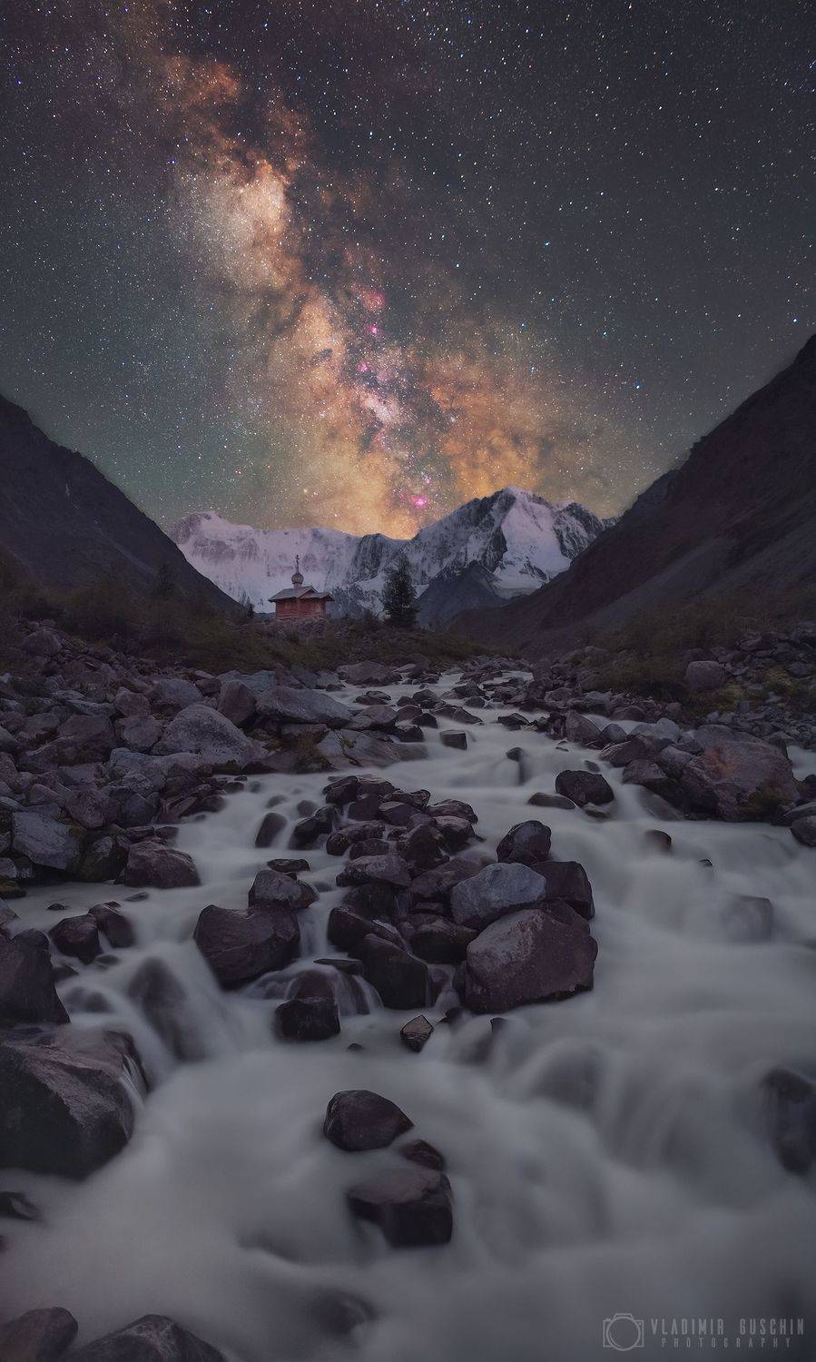 Сны Белухи. Автор: Владимир Гущин млечный путь, астрофотография, ночь, алтай, горный алтай, белуха, часовня, аккем, Владимир Гущин