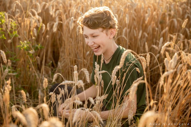 fotograafTartus, tartu, fotograafEestis, perefotograaf, lastefotograaf, ballifotograaf, pulmafotograaf, välifotosessioon, kevadfotosessioon, portree, kodufotosessioon, annaviaznikova, eesti, canon, canonukraine, canoneesti Ильяphoto preview