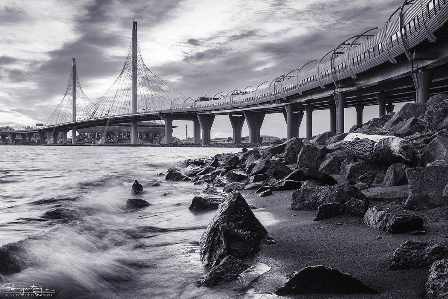 Шум прибоя. Автор: Андрей Помянтовский санкт-петербург, спб, питер, зсд, мост, вантовый, петровский, фарватер, берег, волна, Андрей Помянтовский