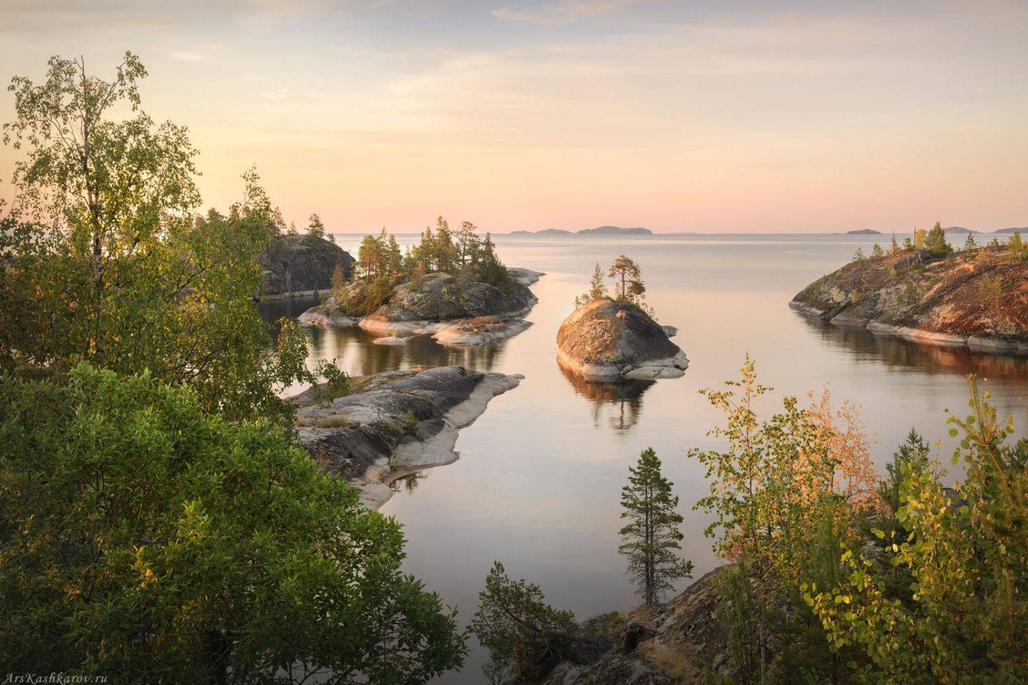 ладога, остров-кит, карелия, ладожские шхеры, острова, скалы, Арсений Кашкаров