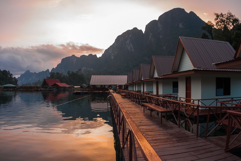 Sunset at Chieou Laan Lake, Thailandphoto preview
