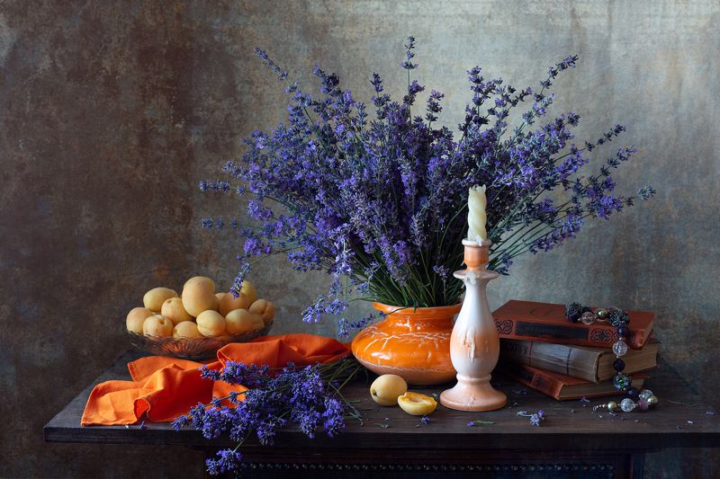 миламиронова, фотонатюрморт, лето, stilllife, цветы, букет, натюрмортсцветами, книги, абрикосы, свеча, бусыотвики, бусы Лаванда и абрикосы... фото превью