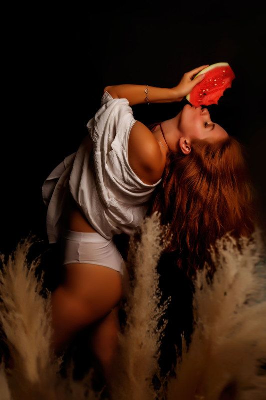 портрет Mila фото превью