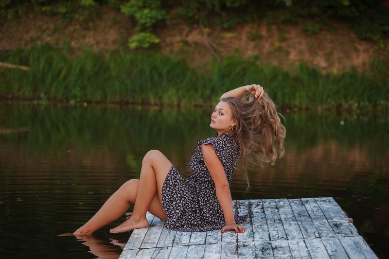 вечер у рекиphoto preview