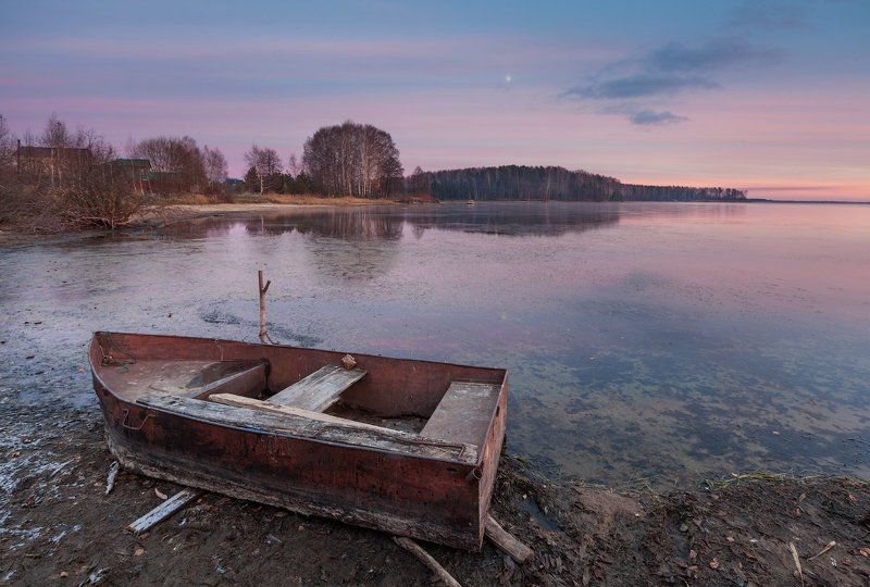 У берегаphoto preview