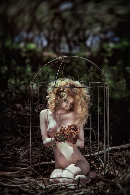 nude Libertad y encierrophoto preview