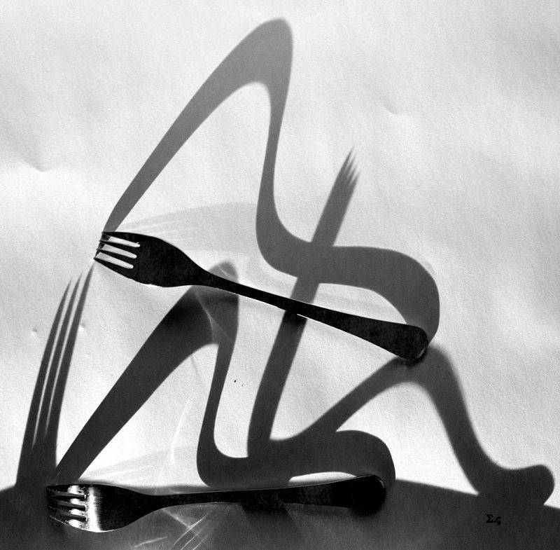 ВИЛКИ ТЕНИ  СКУЛЬПТУРНАЯ УОМПОЗИЦИЯphoto preview