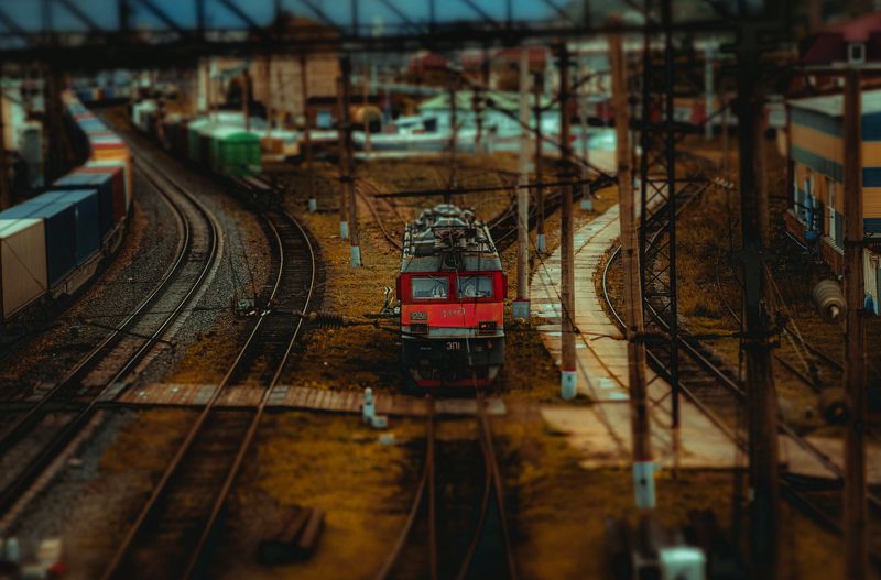 city,road,summer,105mm,sony,a7r,sony a7r .photo preview