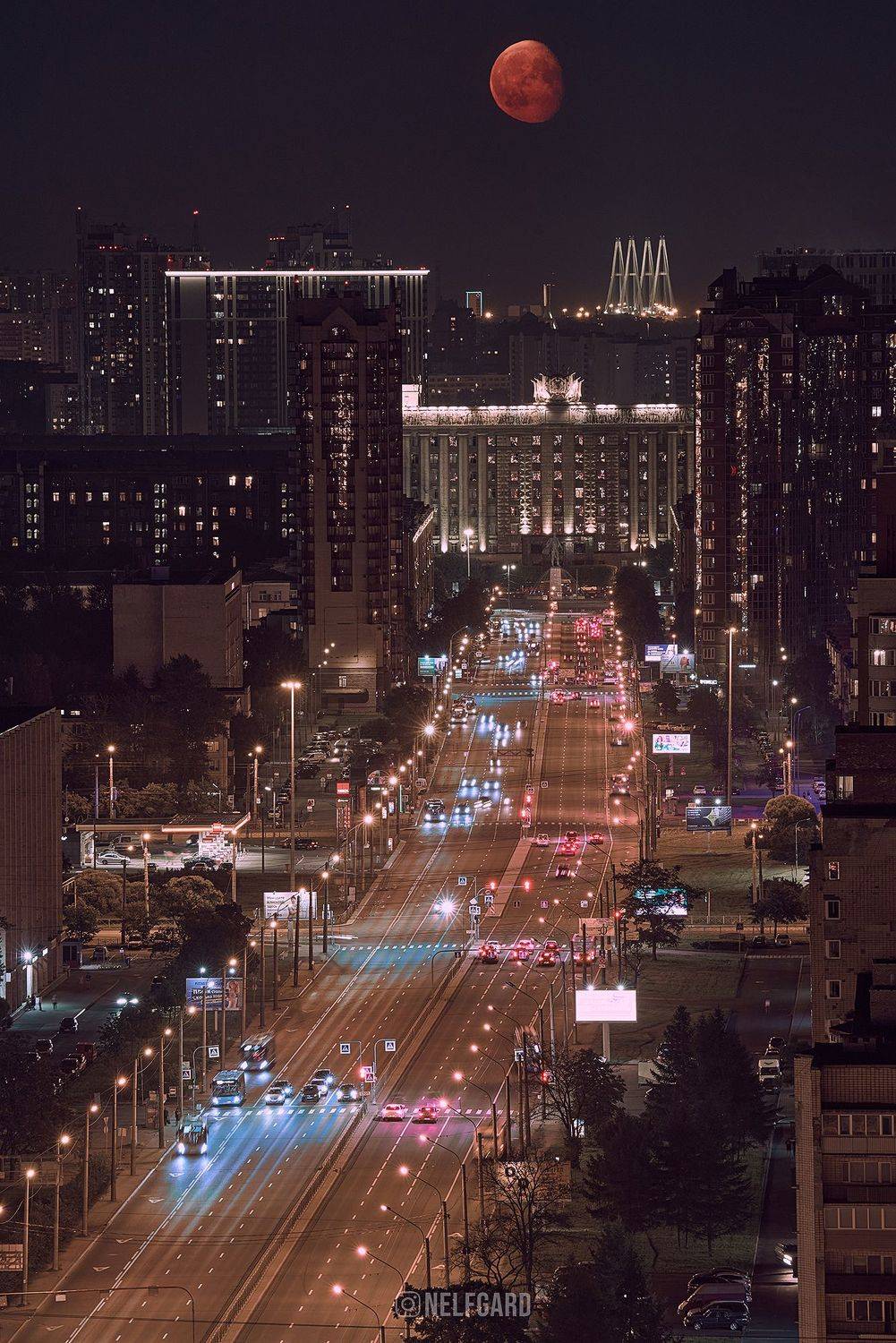 Дорога к Красной Луне. Автор: Чехонин Александр , Чехонин Александр