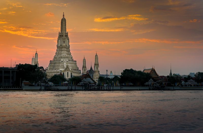 thailand, bangkok, таиланд, храм утренней зари, тайланд, нд, бангкок, закат, заря, вата арун, азия, индокитай, индокитай нд Храм Утренней зариphoto preview