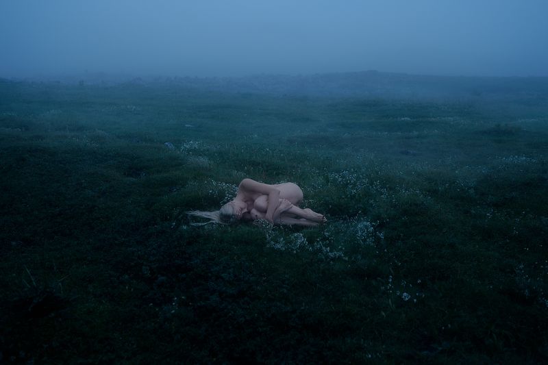 nude art girl Morning in the mountainsphoto preview