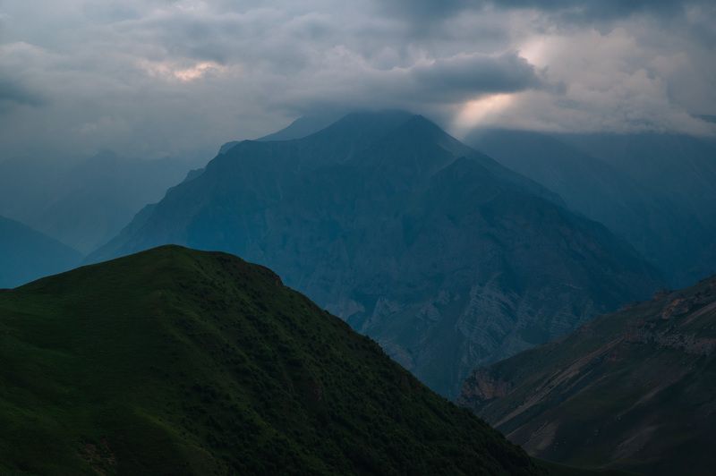 landscape, mountains, caucasus, rock, chegem, nature, sunset, sunset, ray, Высоко.photo preview